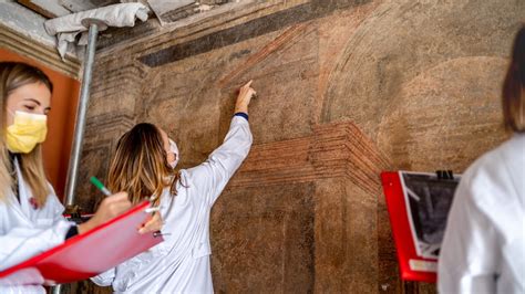 Hermès Italia restaura quattro affreschi a Palazzo Venezia